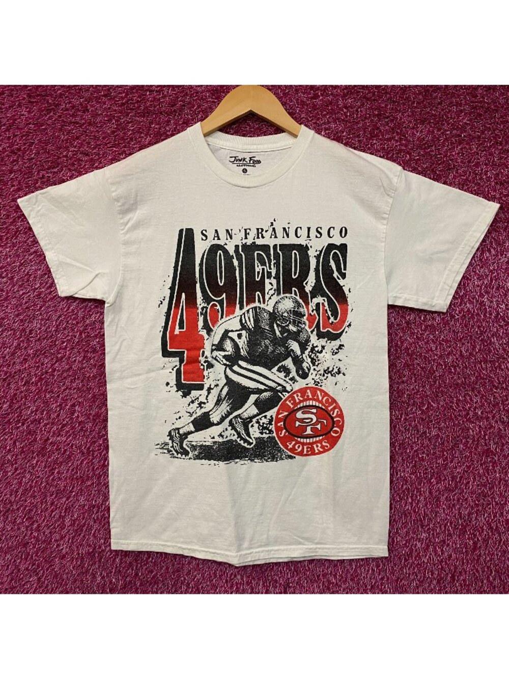 Junk Food Clothing San Francisco 49ers Rushing Flea Market T-Shirt Small